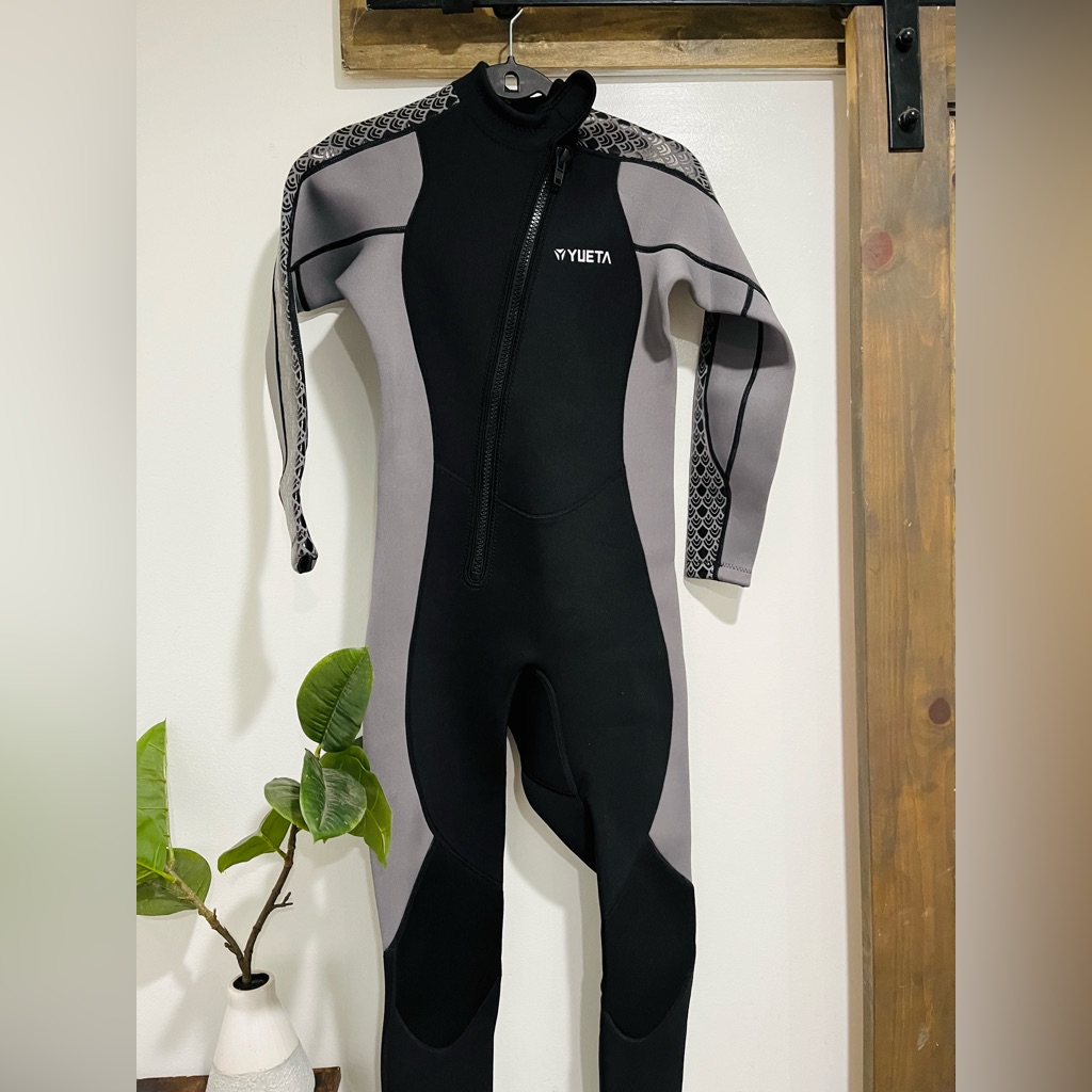 Black Gray Yueta Swim Suit